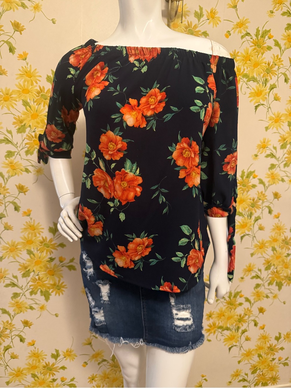 Off-Shoulder Navy Floral Women's Top with Orange Blooms size m